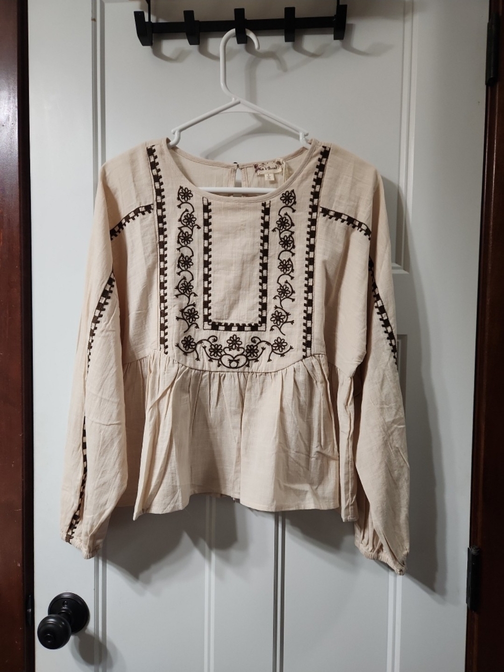 NWT Hem & Thread Peasant Blouse